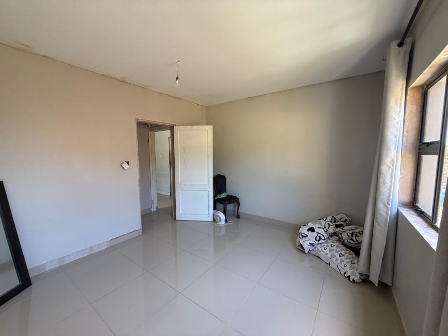 To Let 5 Bedroom Property for Rent in Napierville KwaZulu-Natal