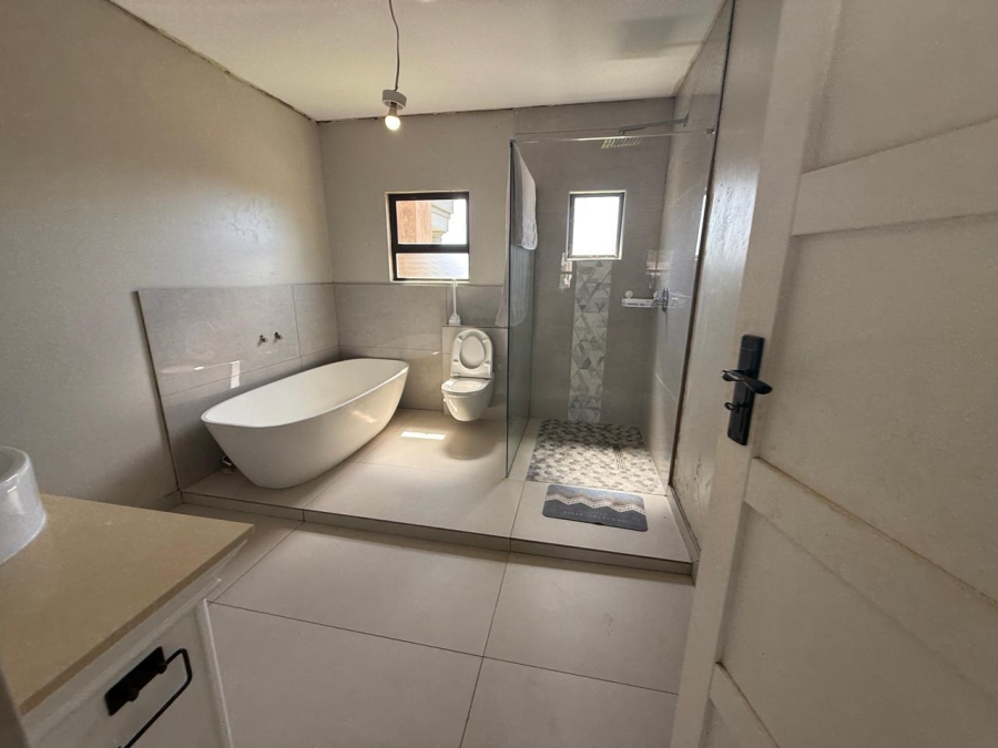 To Let 5 Bedroom Property for Rent in Napierville KwaZulu-Natal