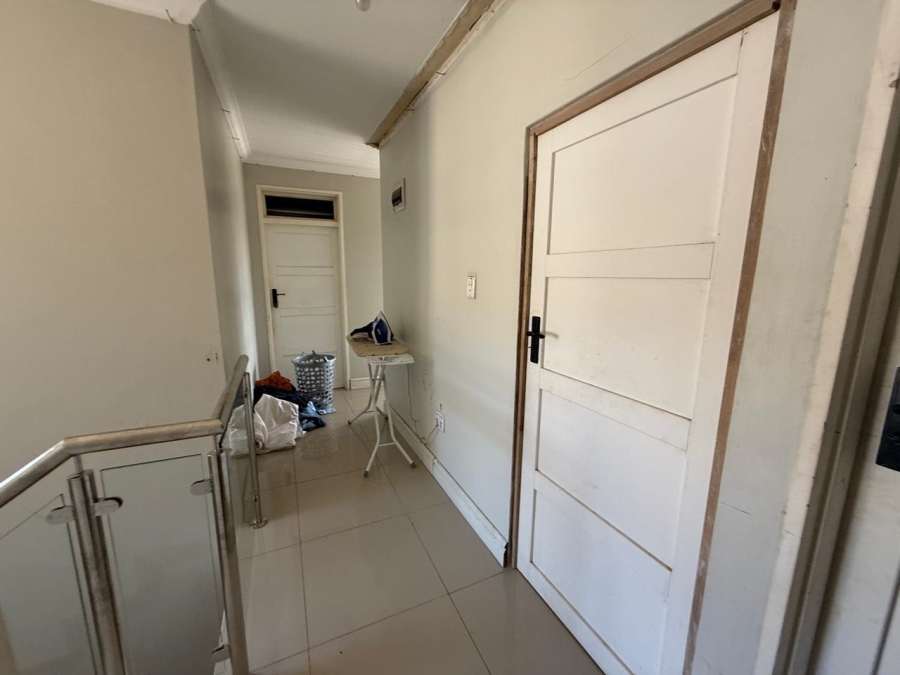 To Let 5 Bedroom Property for Rent in Napierville KwaZulu-Natal