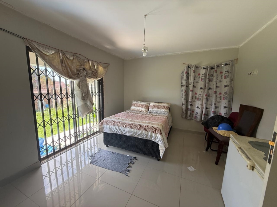 To Let 5 Bedroom Property for Rent in Napierville KwaZulu-Natal
