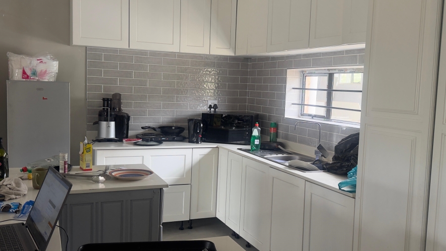 To Let 5 Bedroom Property for Rent in Napierville KwaZulu-Natal