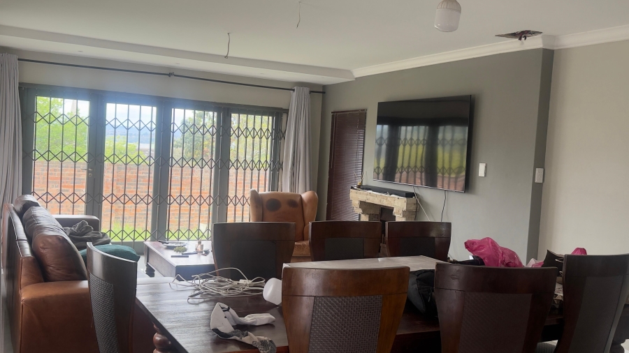 To Let 5 Bedroom Property for Rent in Napierville KwaZulu-Natal