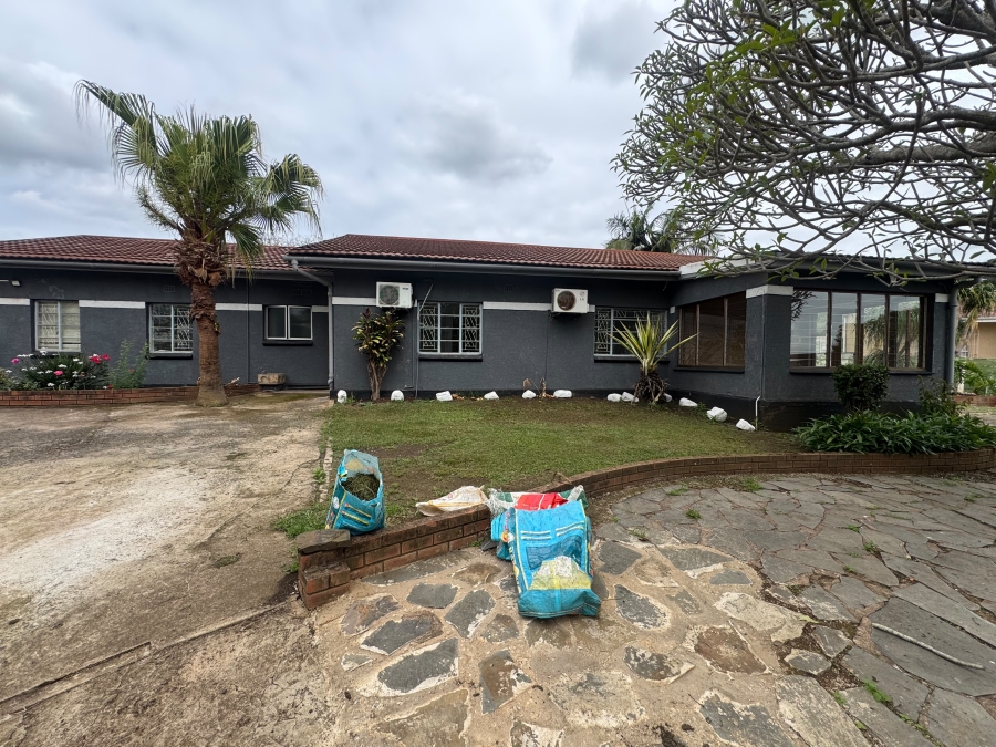 To Let 4 Bedroom Property for Rent in Lincoln Meade KwaZulu-Natal