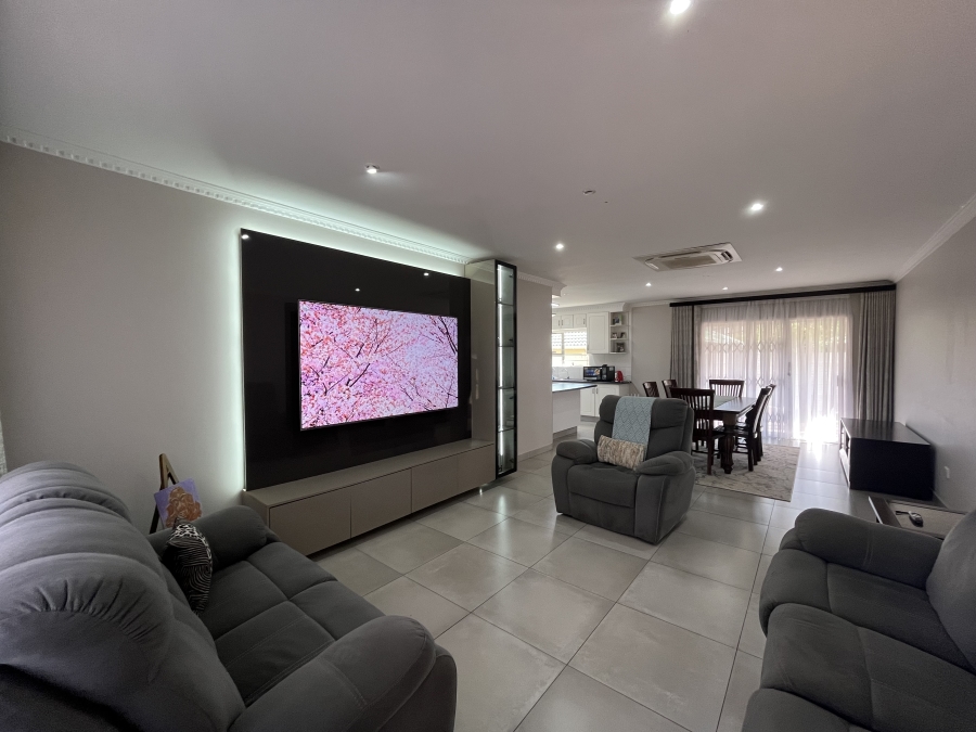 3 Bedroom Property for Sale in Somerset Park KwaZulu-Natal