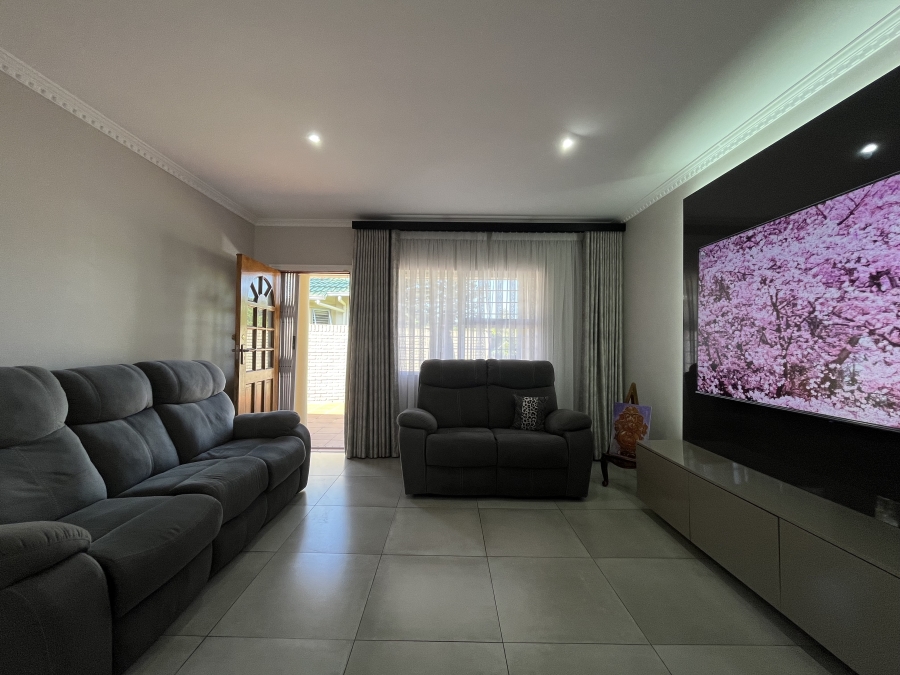 3 Bedroom Property for Sale in Somerset Park KwaZulu-Natal