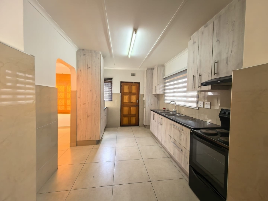 3 Bedroom Property for Sale in Treasure Beach KwaZulu-Natal