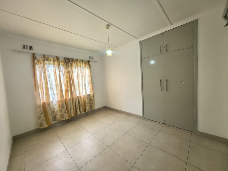 3 Bedroom Property for Sale in Treasure Beach KwaZulu-Natal