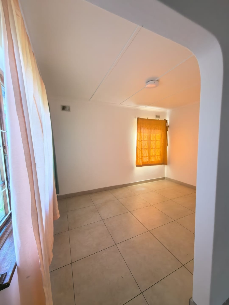 3 Bedroom Property for Sale in Treasure Beach KwaZulu-Natal