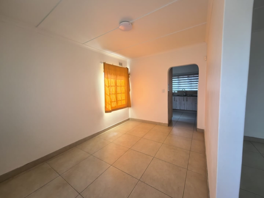 3 Bedroom Property for Sale in Treasure Beach KwaZulu-Natal