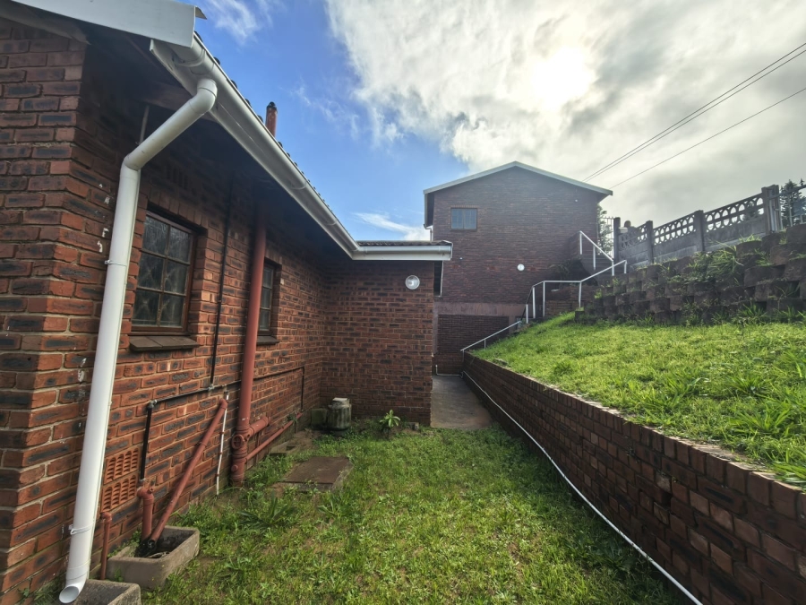 3 Bedroom Property for Sale in Treasure Beach KwaZulu-Natal