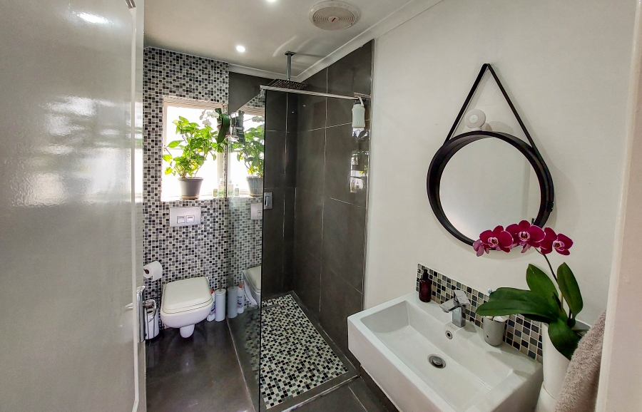 2 Bedroom Property for Sale in Morningside KwaZulu-Natal