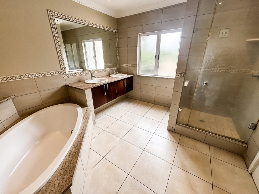 To Let 3 Bedroom Property for Rent in Umhlanga KwaZulu-Natal