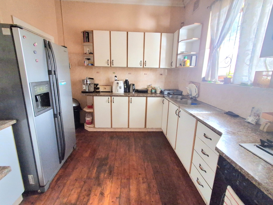 4 Bedroom Property for Sale in Glenwood KwaZulu-Natal