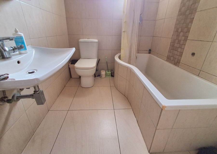 4 Bedroom Property for Sale in Glenwood KwaZulu-Natal