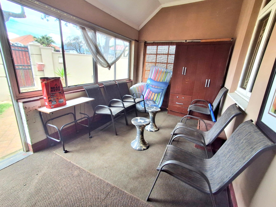 4 Bedroom Property for Sale in Glenwood KwaZulu-Natal