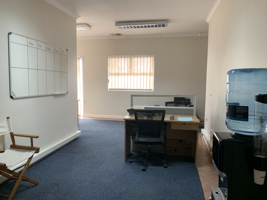To Let Commercial Property for Rent in Mount Edgecombe KwaZulu-Natal