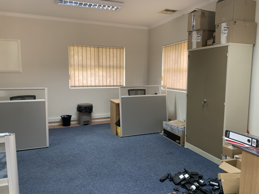 To Let Commercial Property for Rent in Mount Edgecombe KwaZulu-Natal
