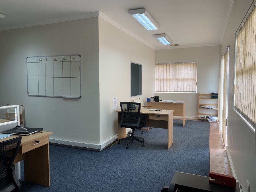 To Let Commercial Property for Rent in Mount Edgecombe KwaZulu-Natal