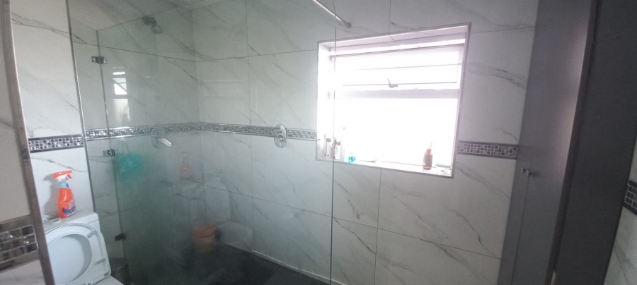 2 Bedroom Property for Sale in Morningside KwaZulu-Natal