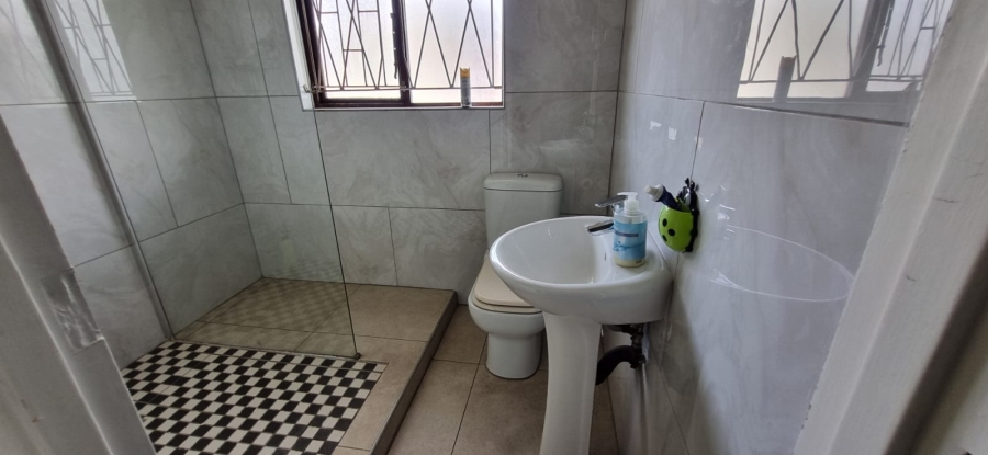 3 Bedroom Property for Sale in Glenwood KwaZulu-Natal