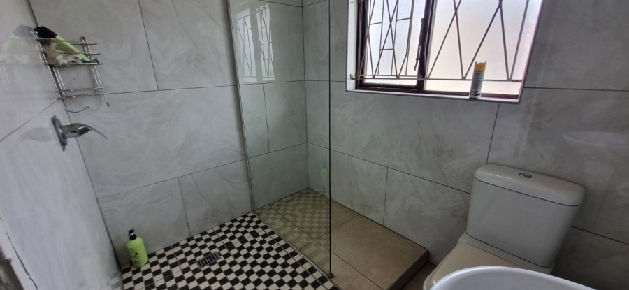 3 Bedroom Property for Sale in Glenwood KwaZulu-Natal