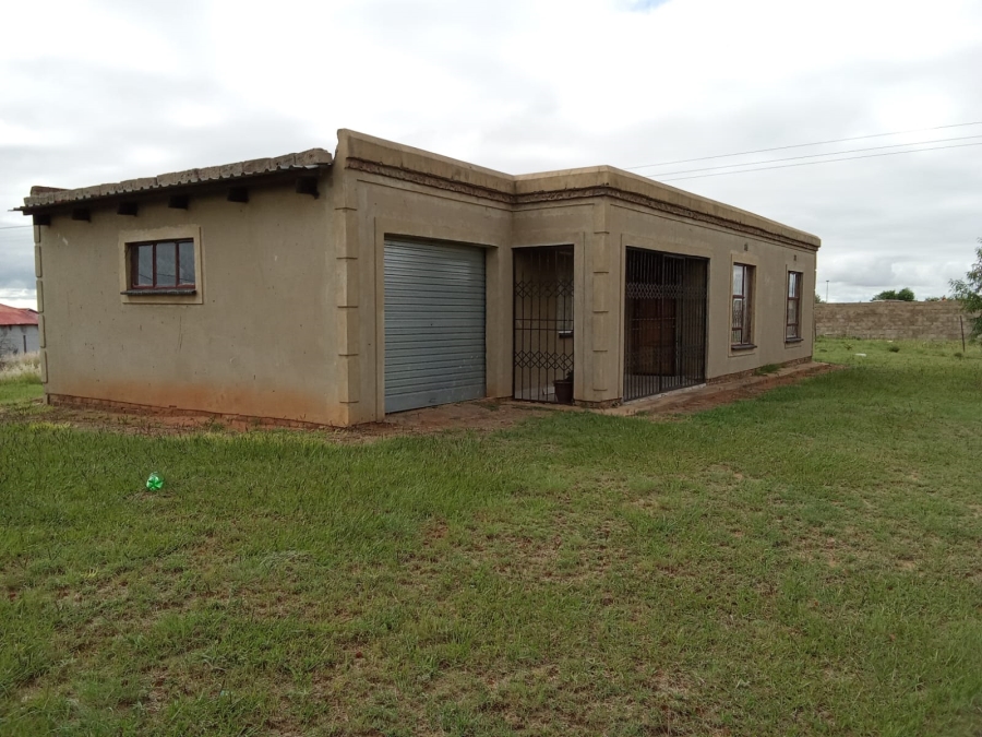 3 Bedroom Property for Sale in Osizweni KwaZulu-Natal