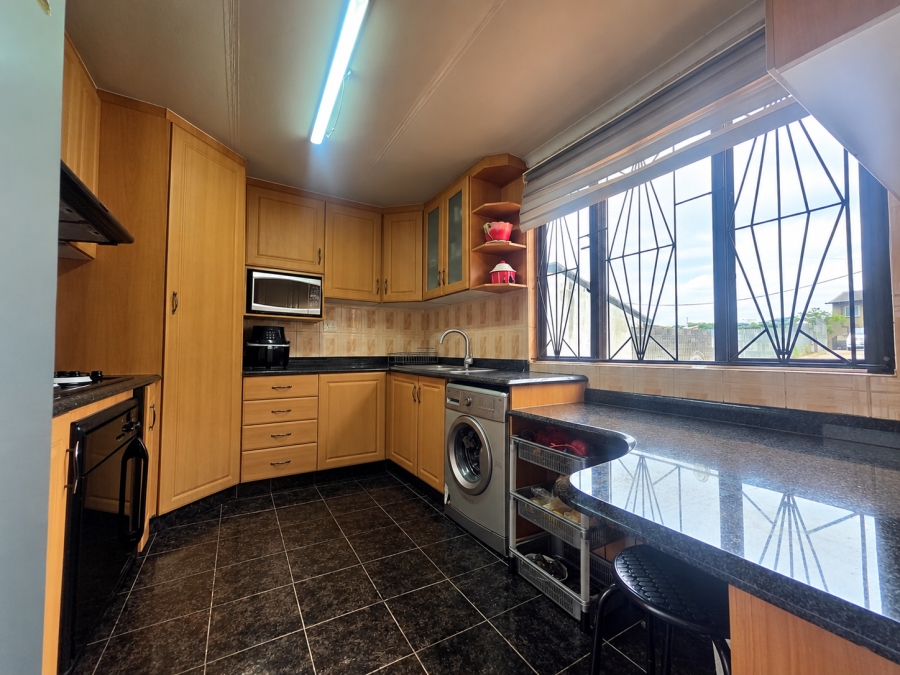 3 Bedroom Property for Sale in Lotus Park KwaZulu-Natal