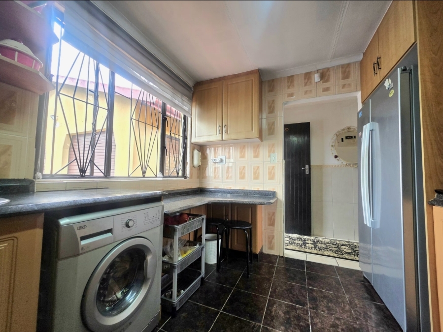 3 Bedroom Property for Sale in Lotus Park KwaZulu-Natal