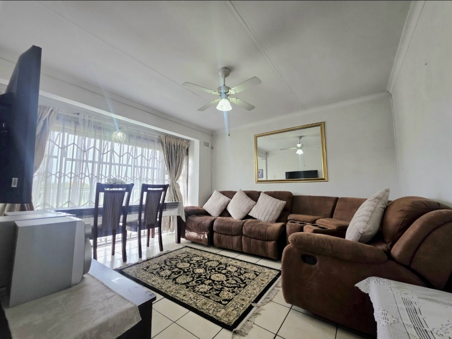 3 Bedroom Property for Sale in Lotus Park KwaZulu-Natal