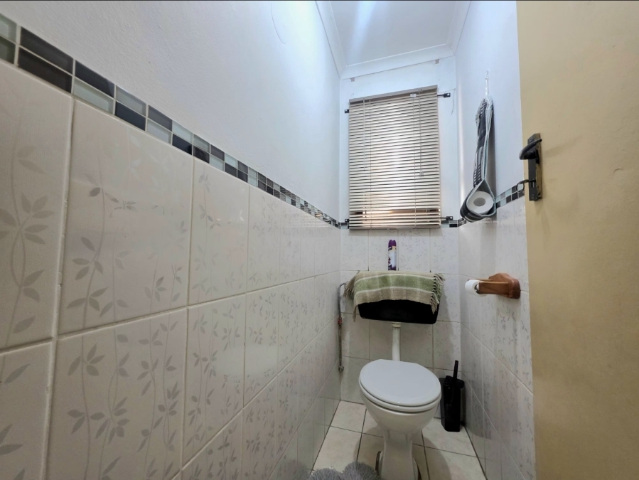 3 Bedroom Property for Sale in Lotus Park KwaZulu-Natal