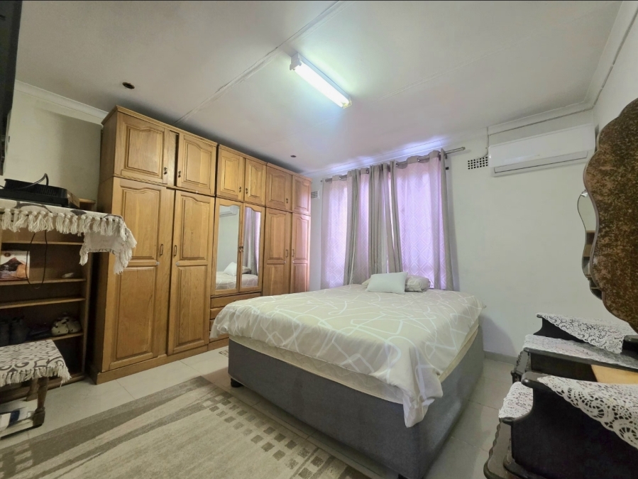 3 Bedroom Property for Sale in Lotus Park KwaZulu-Natal