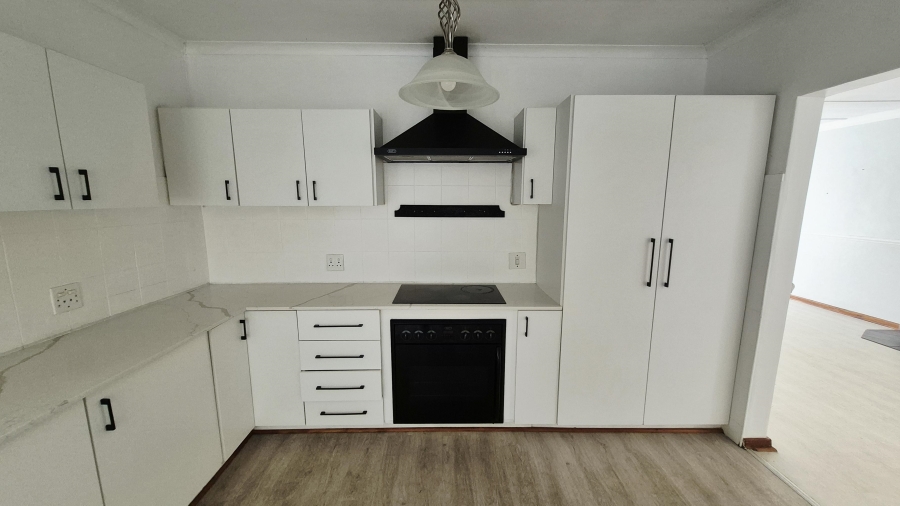 4 Bedroom Property for Sale in Greendale KwaZulu-Natal
