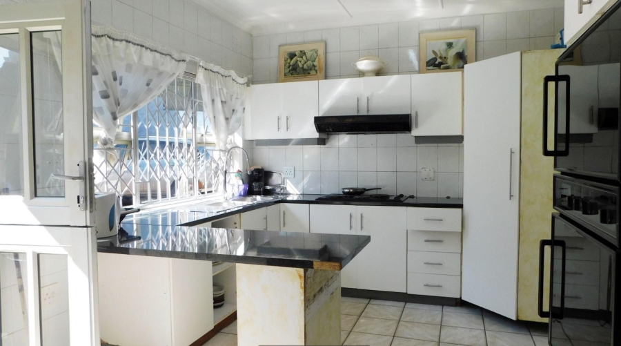 5 Bedroom Property for Sale in Glen Hills KwaZulu-Natal