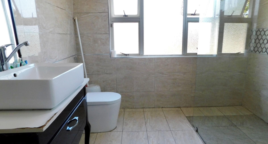 5 Bedroom Property for Sale in Glen Hills KwaZulu-Natal