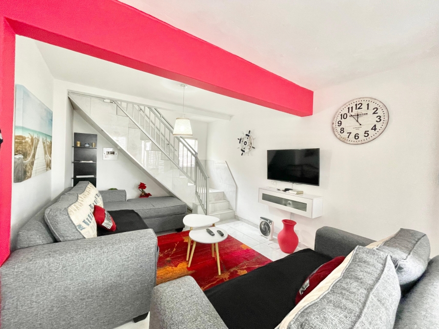3 Bedroom Property for Sale in La Mercy KwaZulu-Natal