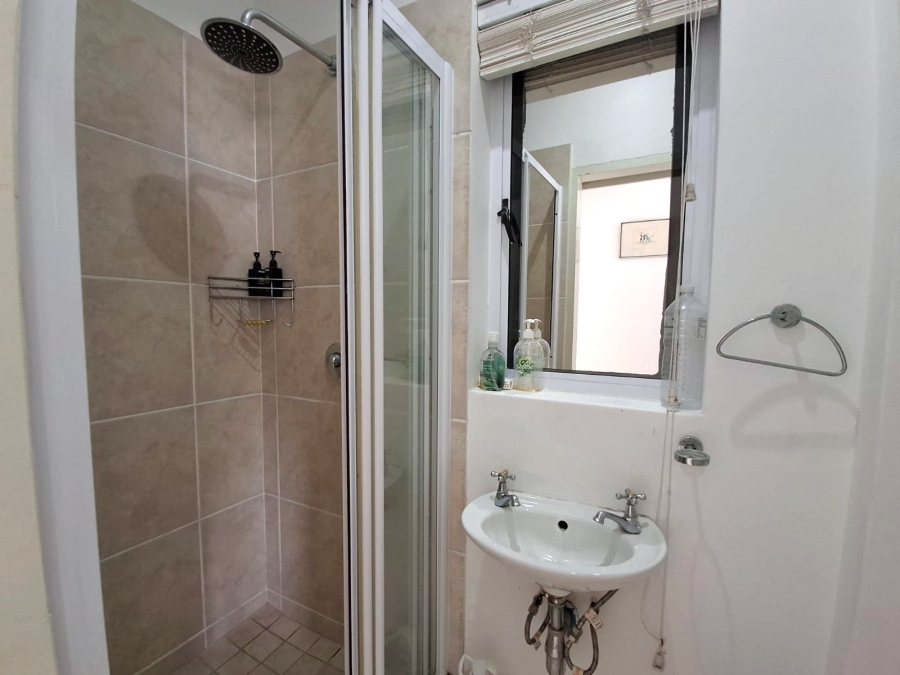 2 Bedroom Property for Sale in La Mercy KwaZulu-Natal