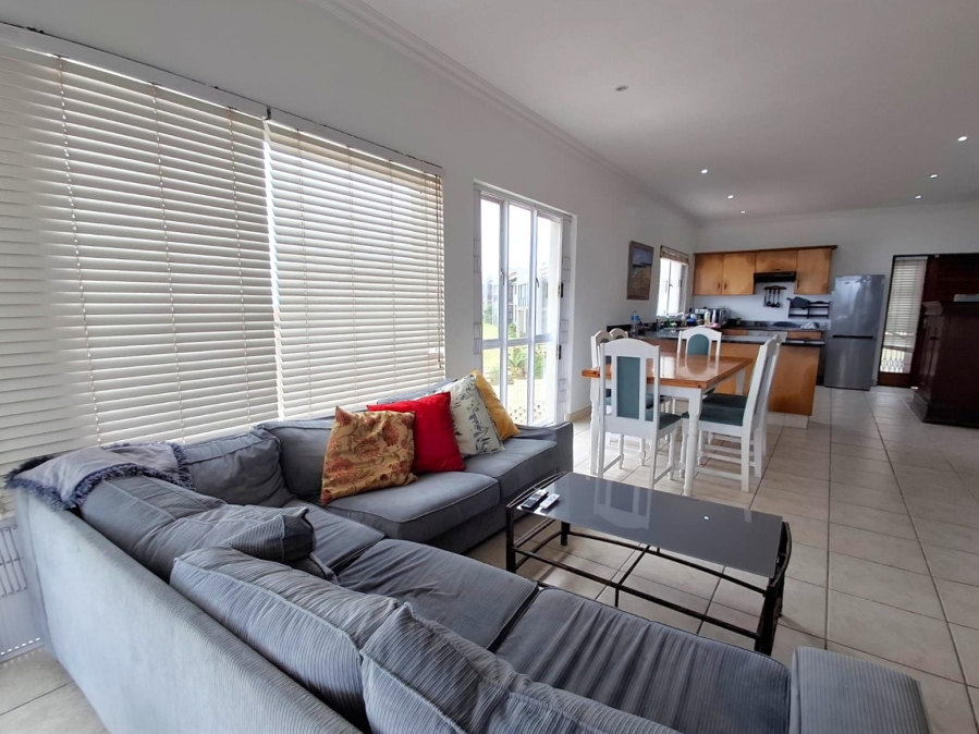 2 Bedroom Property for Sale in La Mercy KwaZulu-Natal