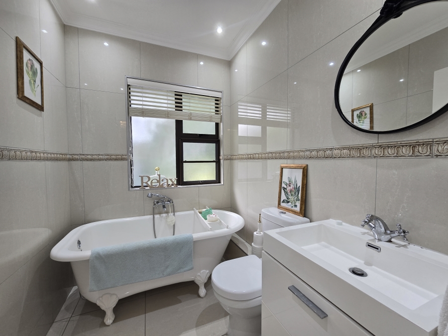 3 Bedroom Property for Sale in Ballito Central KwaZulu-Natal