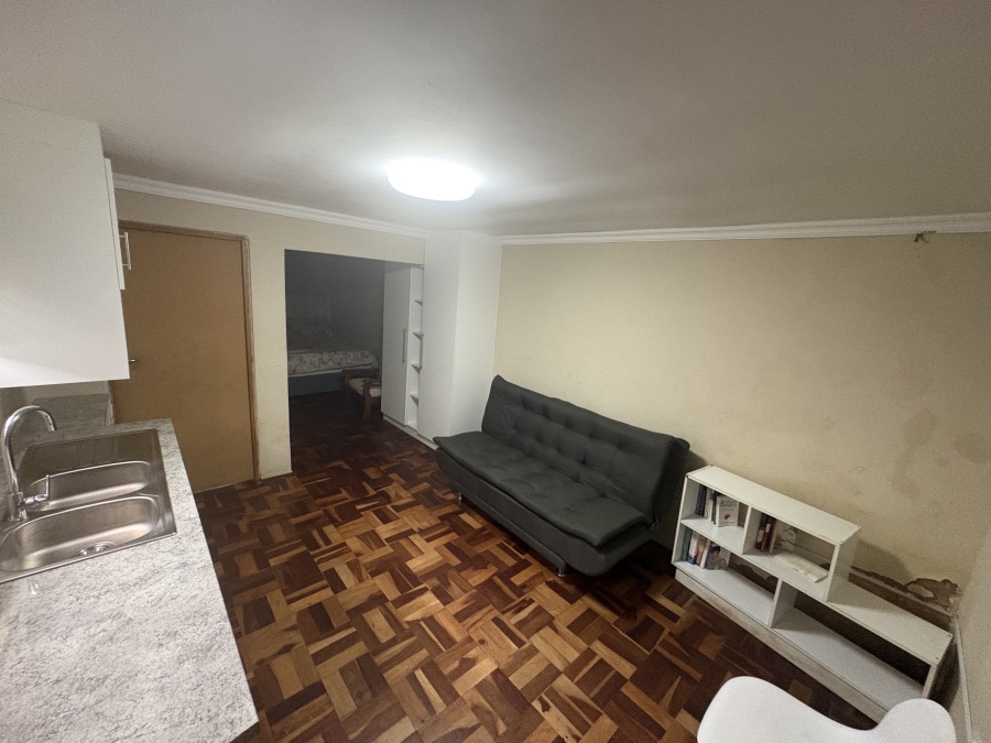 To Let 1 Bedroom Property for Rent in Carrington Heights KwaZulu-Natal