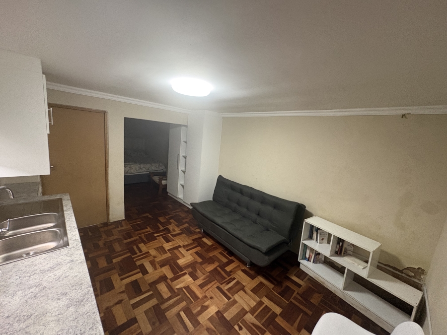 To Let 1 Bedroom Property for Rent in Carrington Heights KwaZulu-Natal