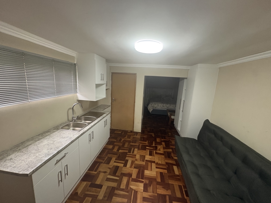 To Let 1 Bedroom Property for Rent in Carrington Heights KwaZulu-Natal
