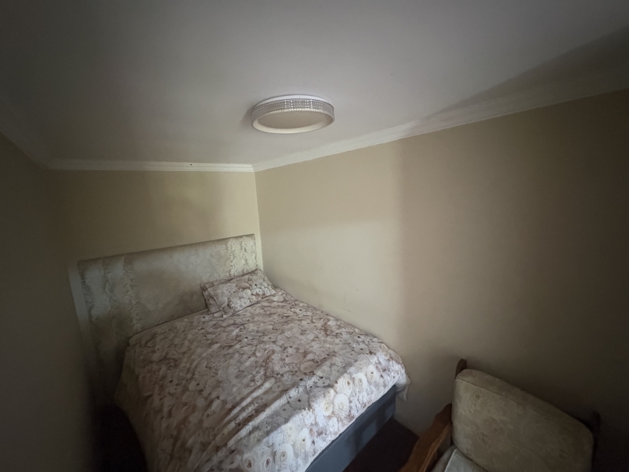 To Let 1 Bedroom Property for Rent in Carrington Heights KwaZulu-Natal