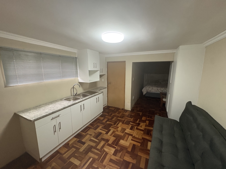 To Let 1 Bedroom Property for Rent in Carrington Heights KwaZulu-Natal