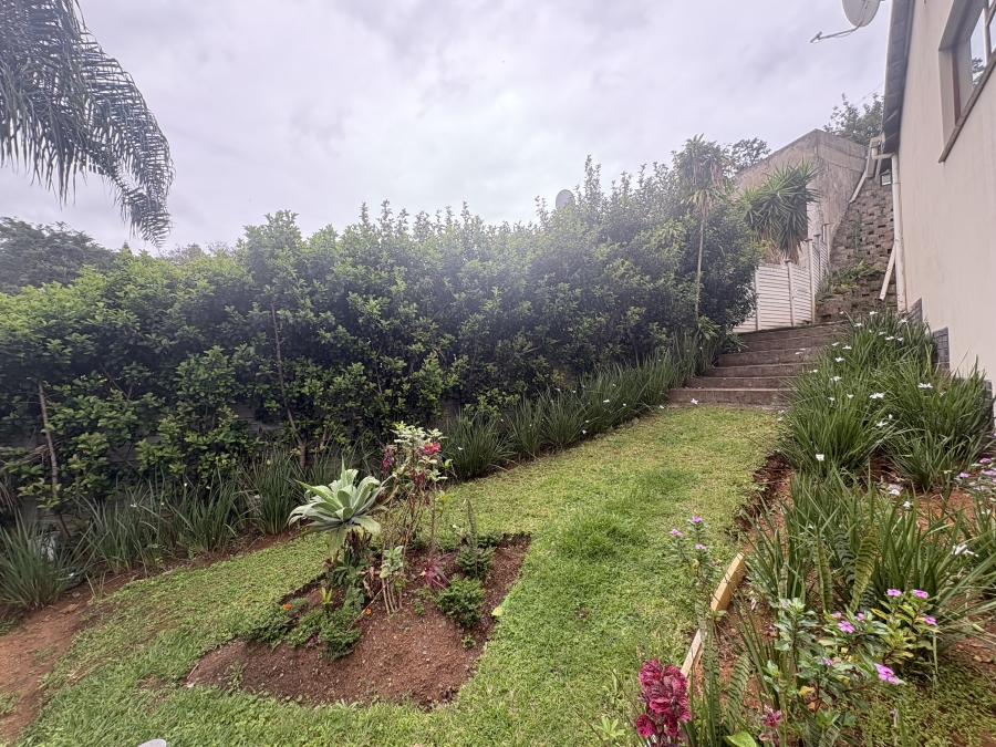 To Let 1 Bedroom Property for Rent in Carrington Heights KwaZulu-Natal