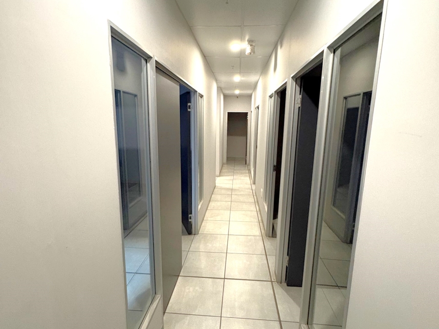 To Let Commercial Property for Rent in La Mercy KwaZulu-Natal