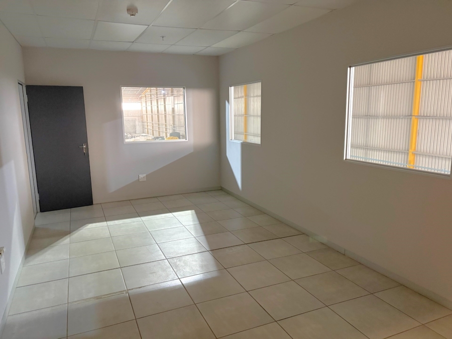 To Let Commercial Property for Rent in La Mercy KwaZulu-Natal