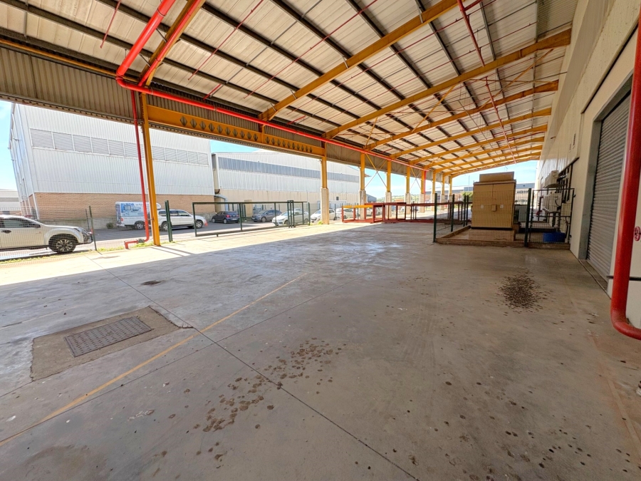 To Let Commercial Property for Rent in La Mercy KwaZulu-Natal