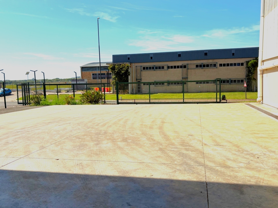 To Let Commercial Property for Rent in La Mercy KwaZulu-Natal
