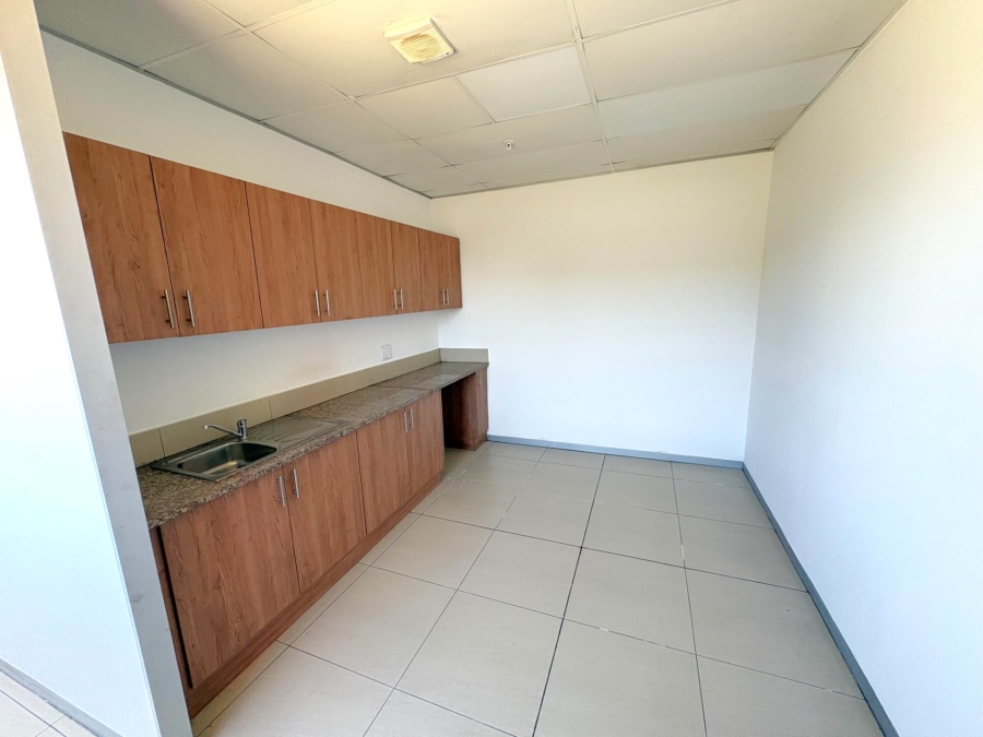 To Let Commercial Property for Rent in La Mercy KwaZulu-Natal