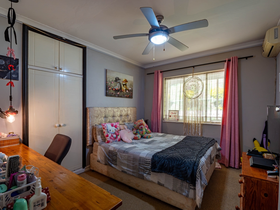 3 Bedroom Property for Sale in Kloof KwaZulu-Natal